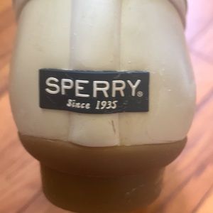 Sperry Saltwater Boots cream color Size 6 in Good Condition